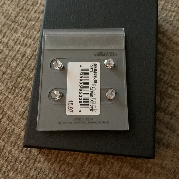 Earrings Star Designs by Nordstrom Rack - Picture 5 of 6